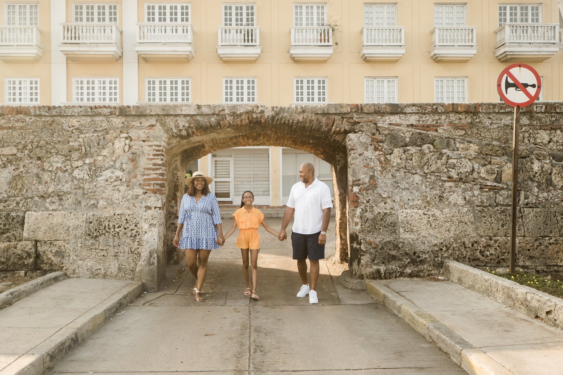 Cartagena-Colombia-travel-story-Flytographer-10