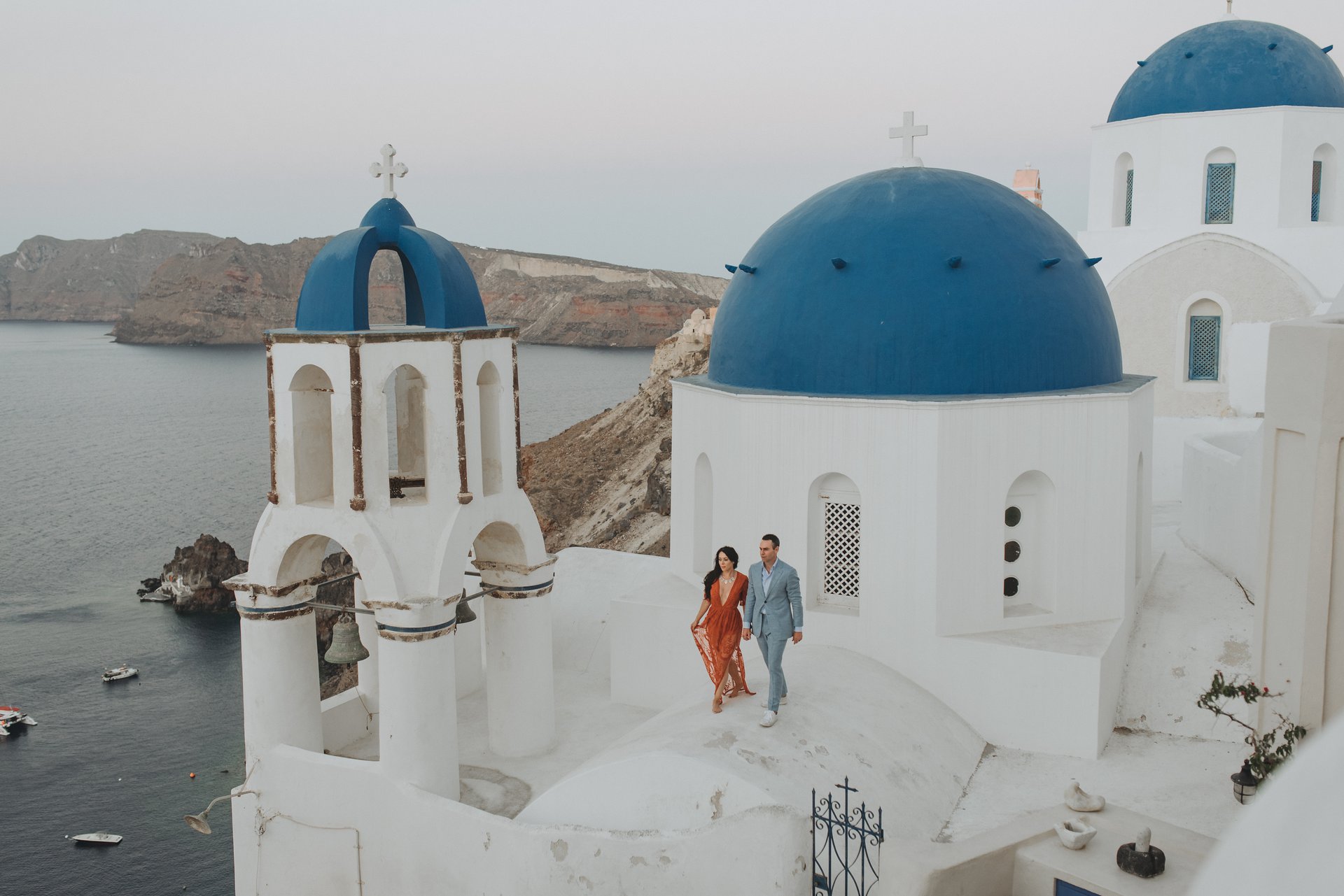 Santorini-Greece-travel-story-Flytographer-8