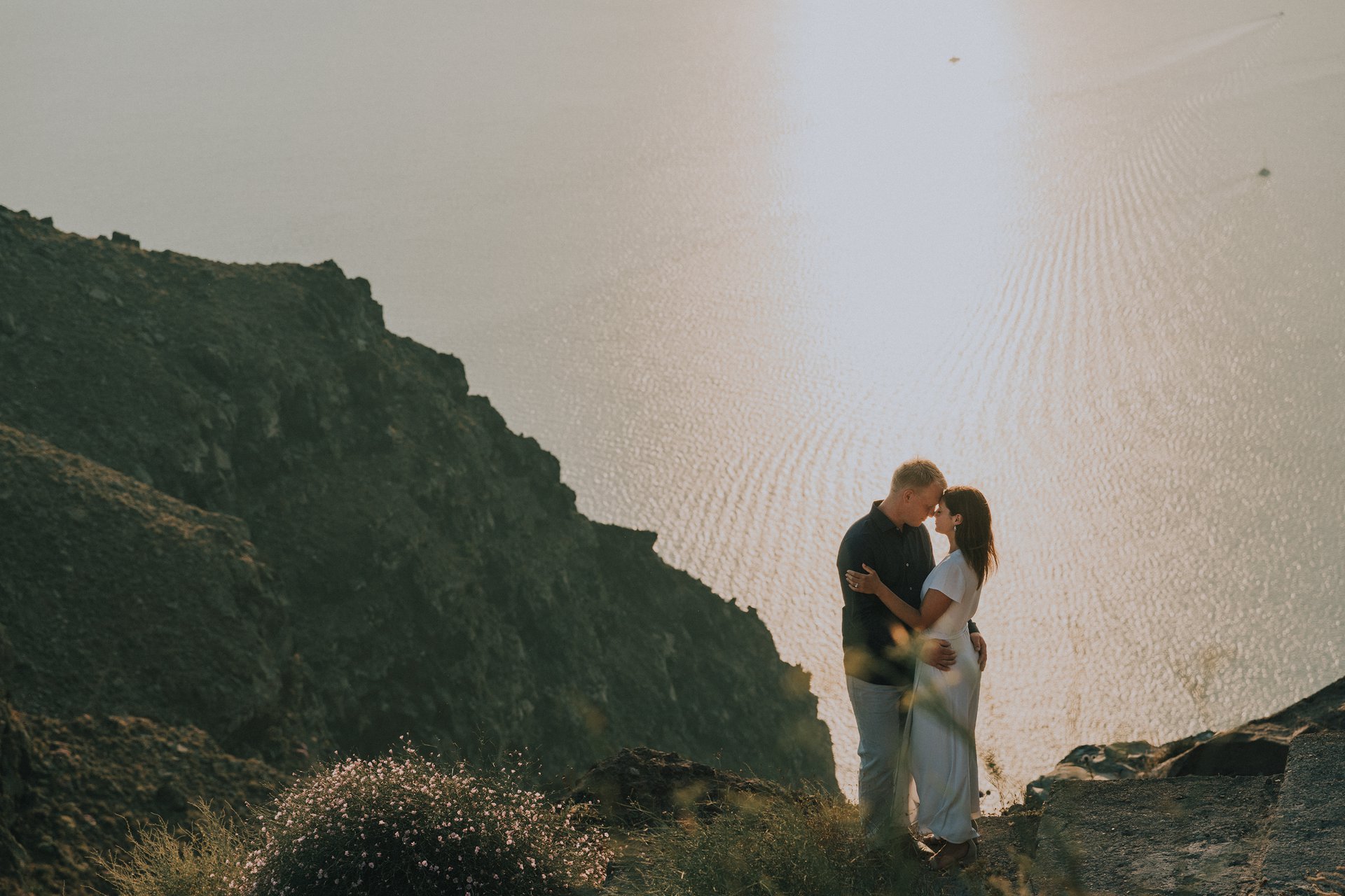 Santorini-Greece-travel-story-Flytographer-35