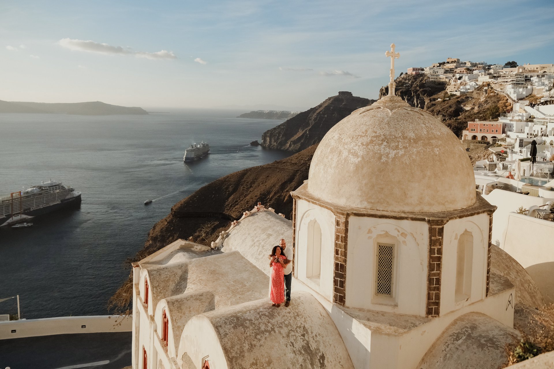 Santorini-Greece-travel-story-Flytographer-19