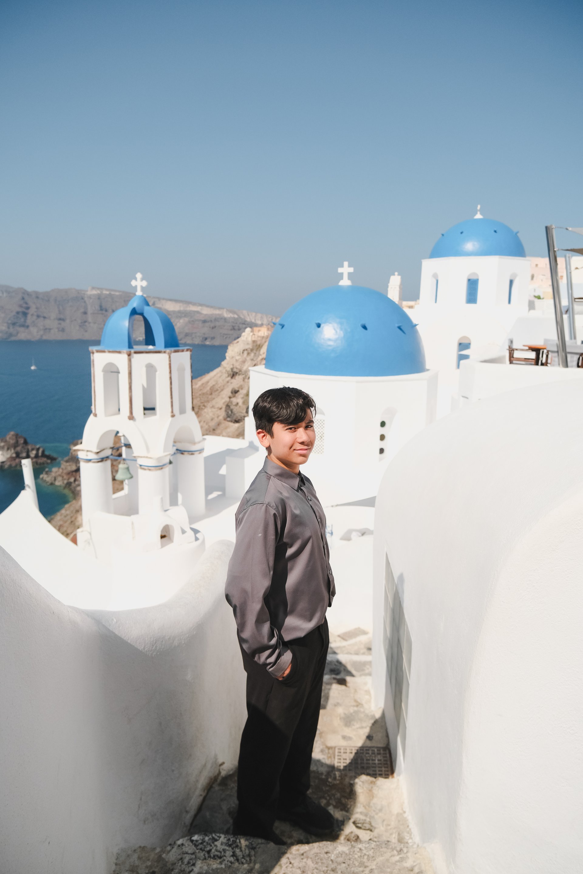 Santorini-Greece-travel-story-Flytographer-16