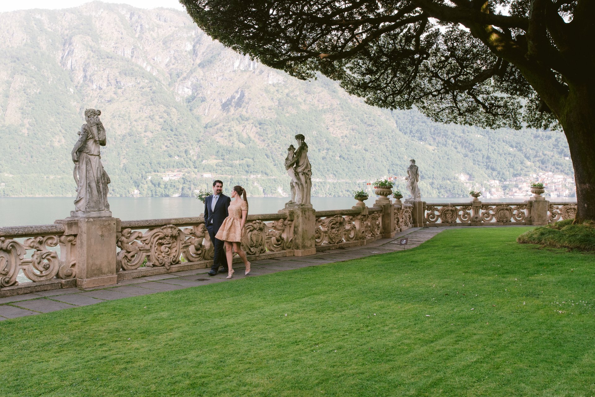 Lake Como-Italy-travel-story-Flytographer-34