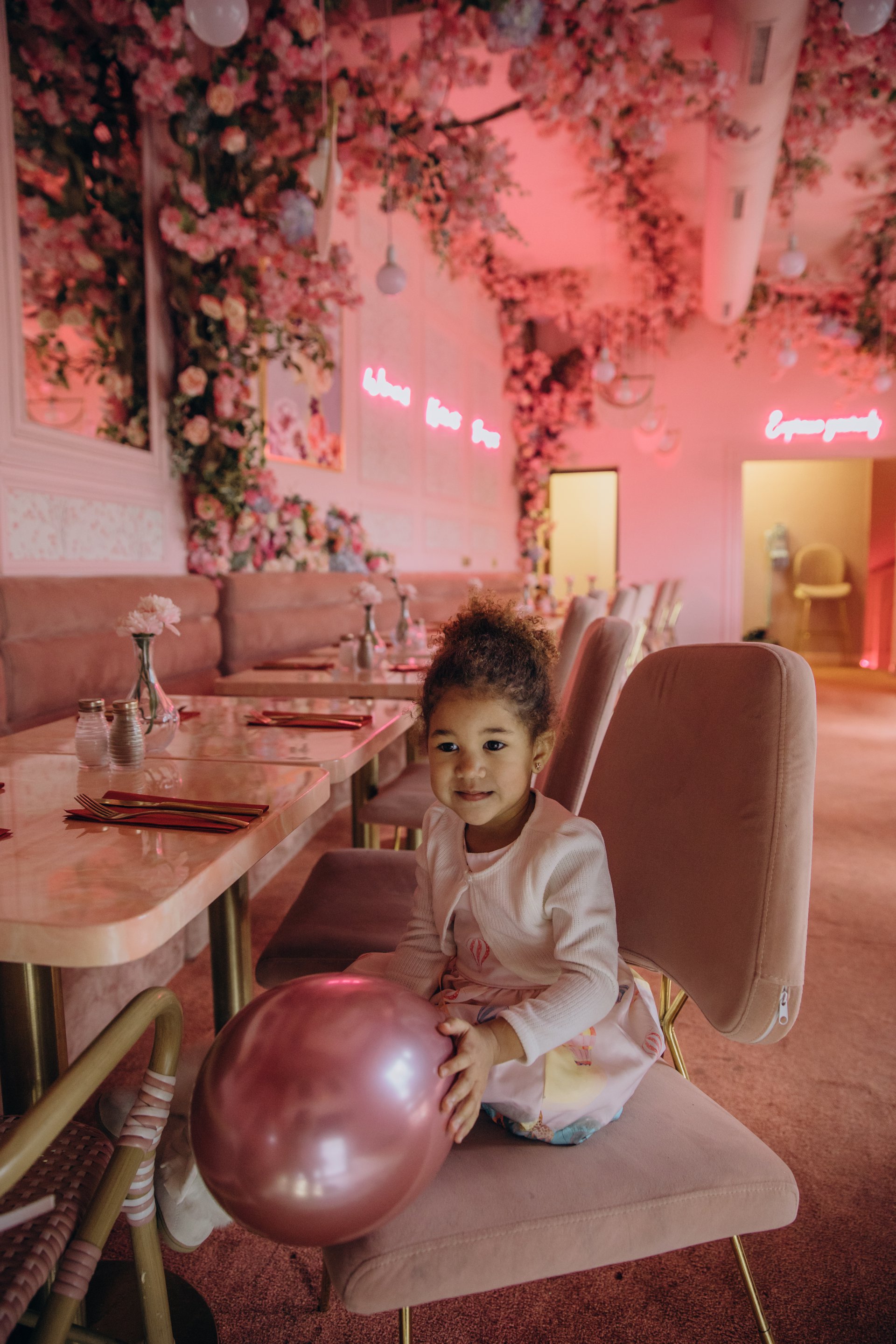 Paris-France-travel-story-Flytographer-37