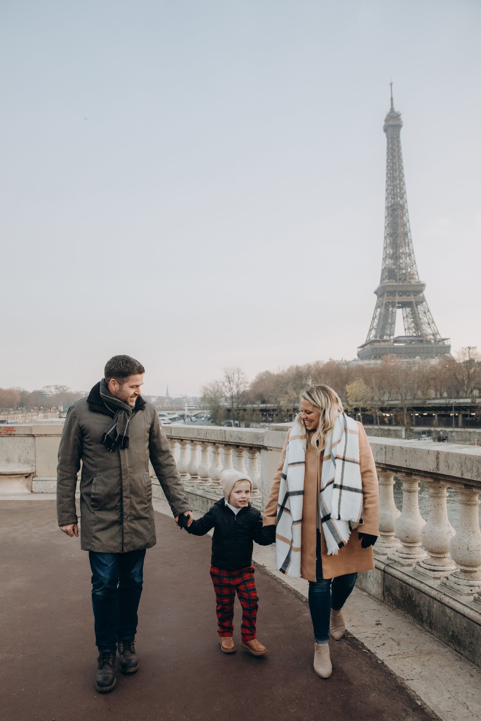 Paris-France-travel-story-Flytographer-1