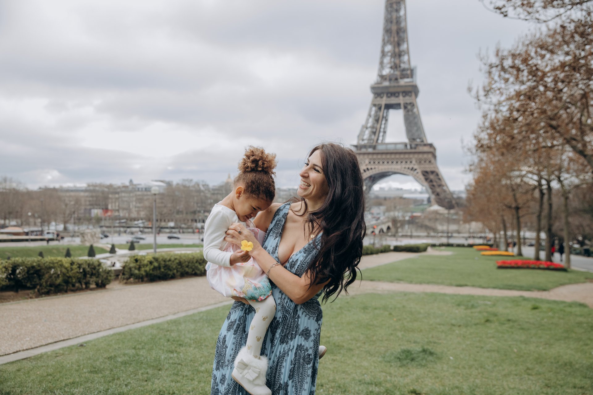 Paris-France-travel-story-Flytographer-27