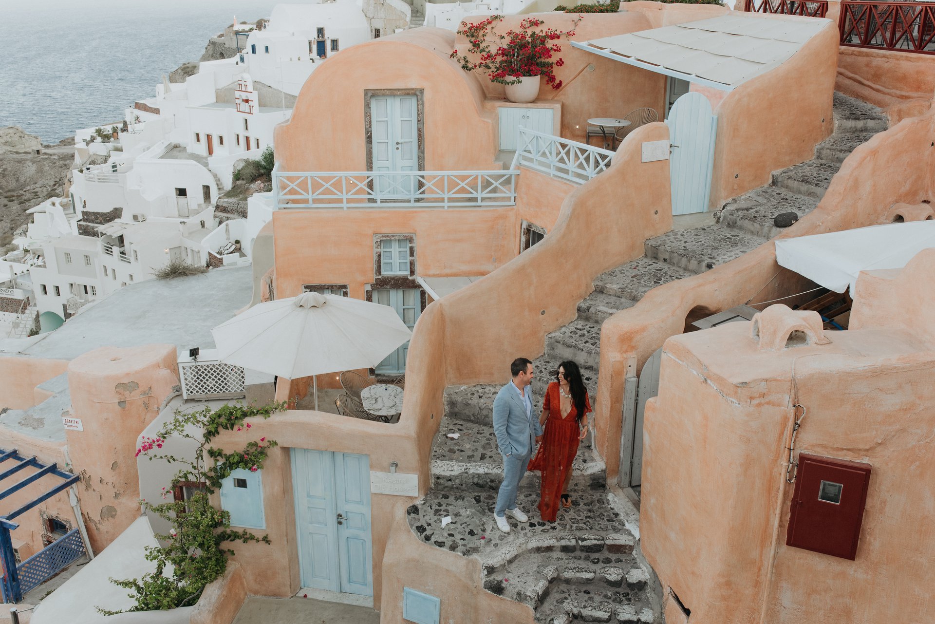 Santorini-Greece-travel-story-Flytographer-36