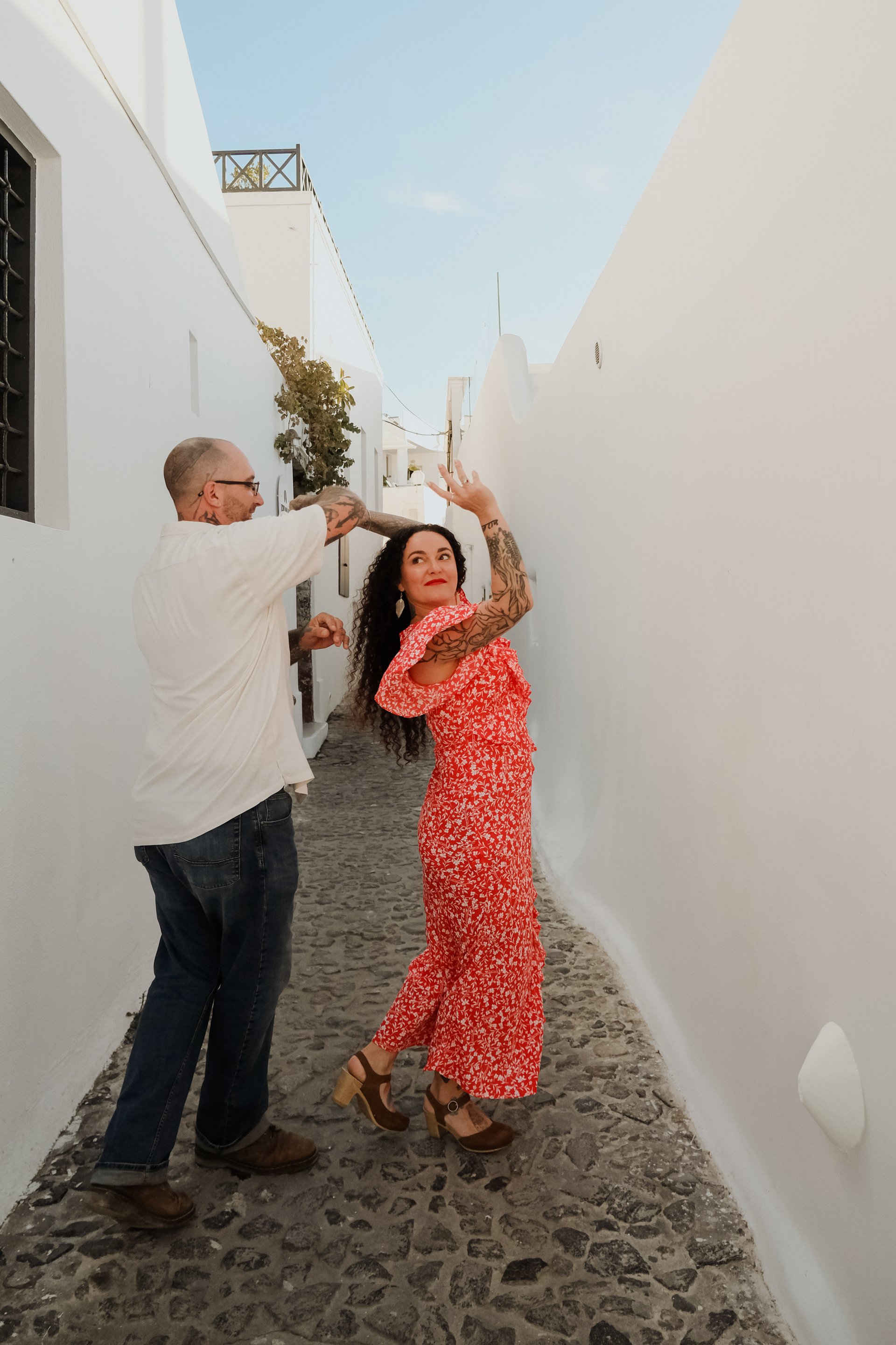 Santorini-Greece-travel-story-Flytographer-16