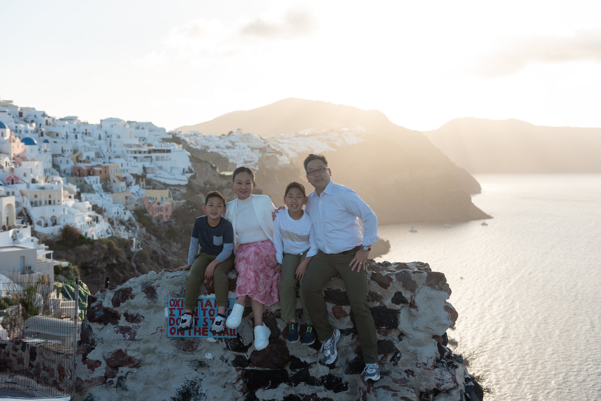 Santorini-Greece-travel-story-Flytographer-32