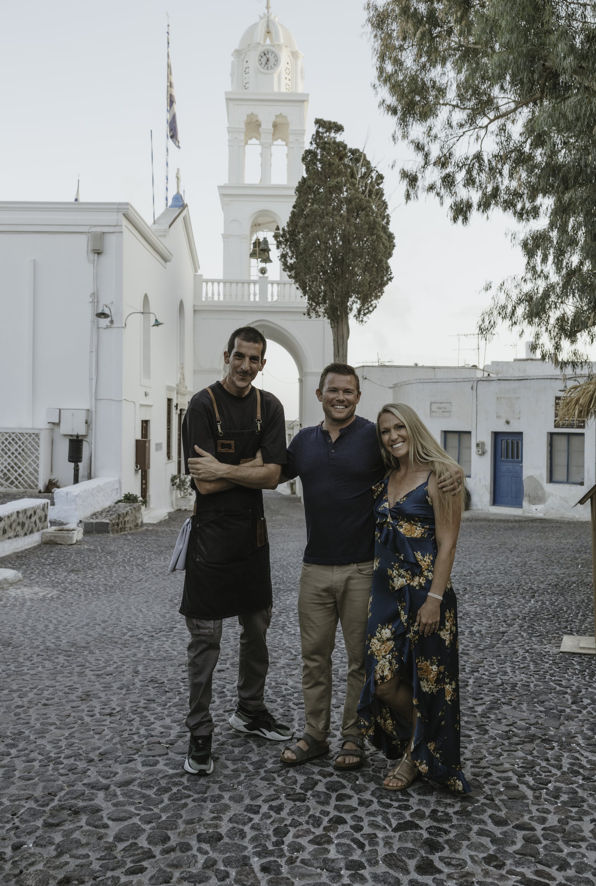 Santorini-Greece-travel-story-Flytographer-8