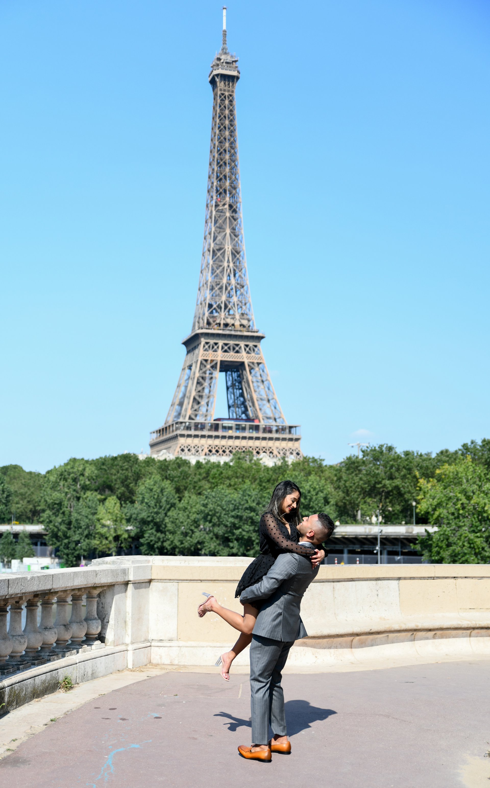 Paris-France-travel-story-Flytographer-10