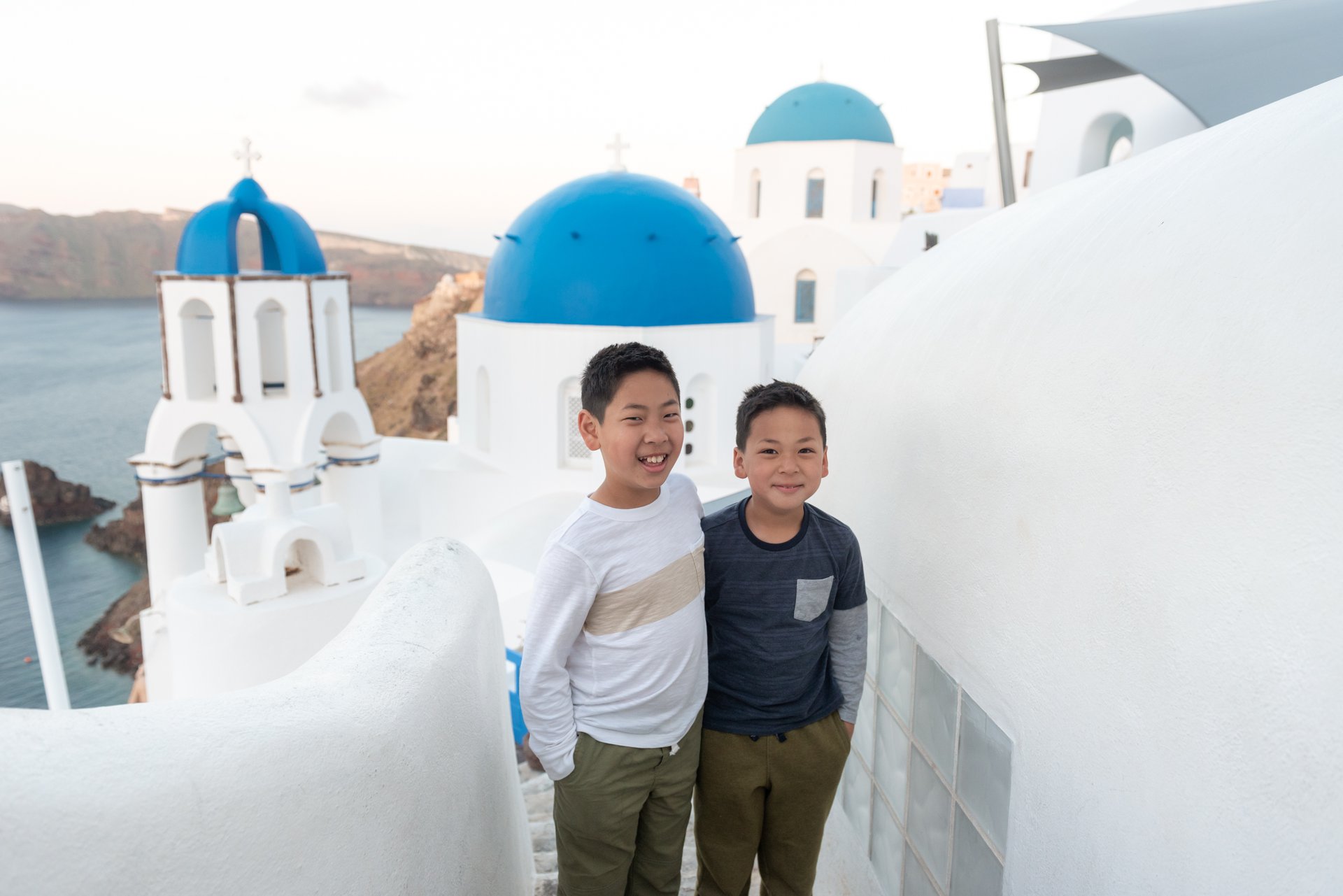 Santorini-Greece-travel-story-Flytographer-6