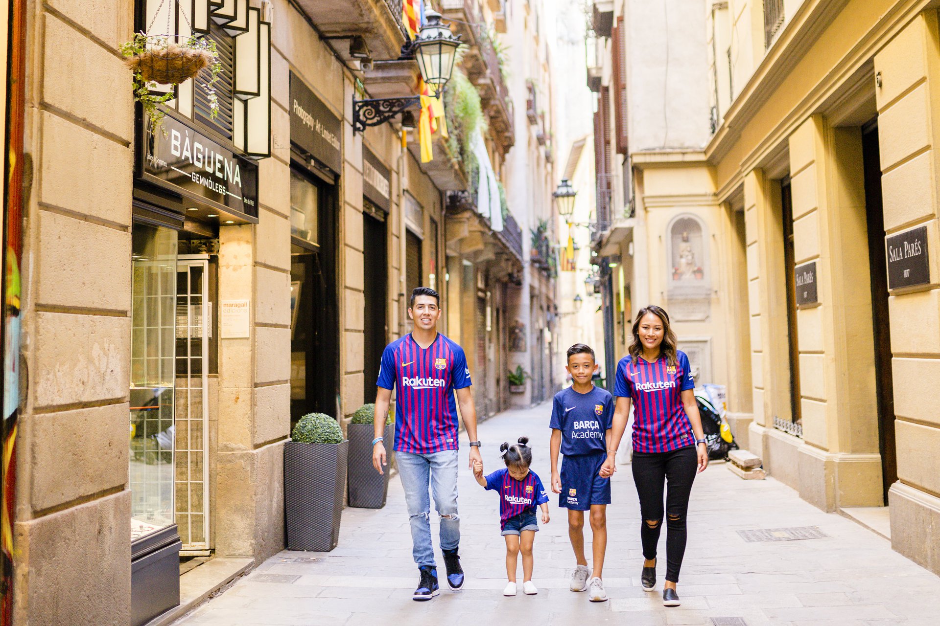 Barcelona-Spain-travel-story-Flytographer-7