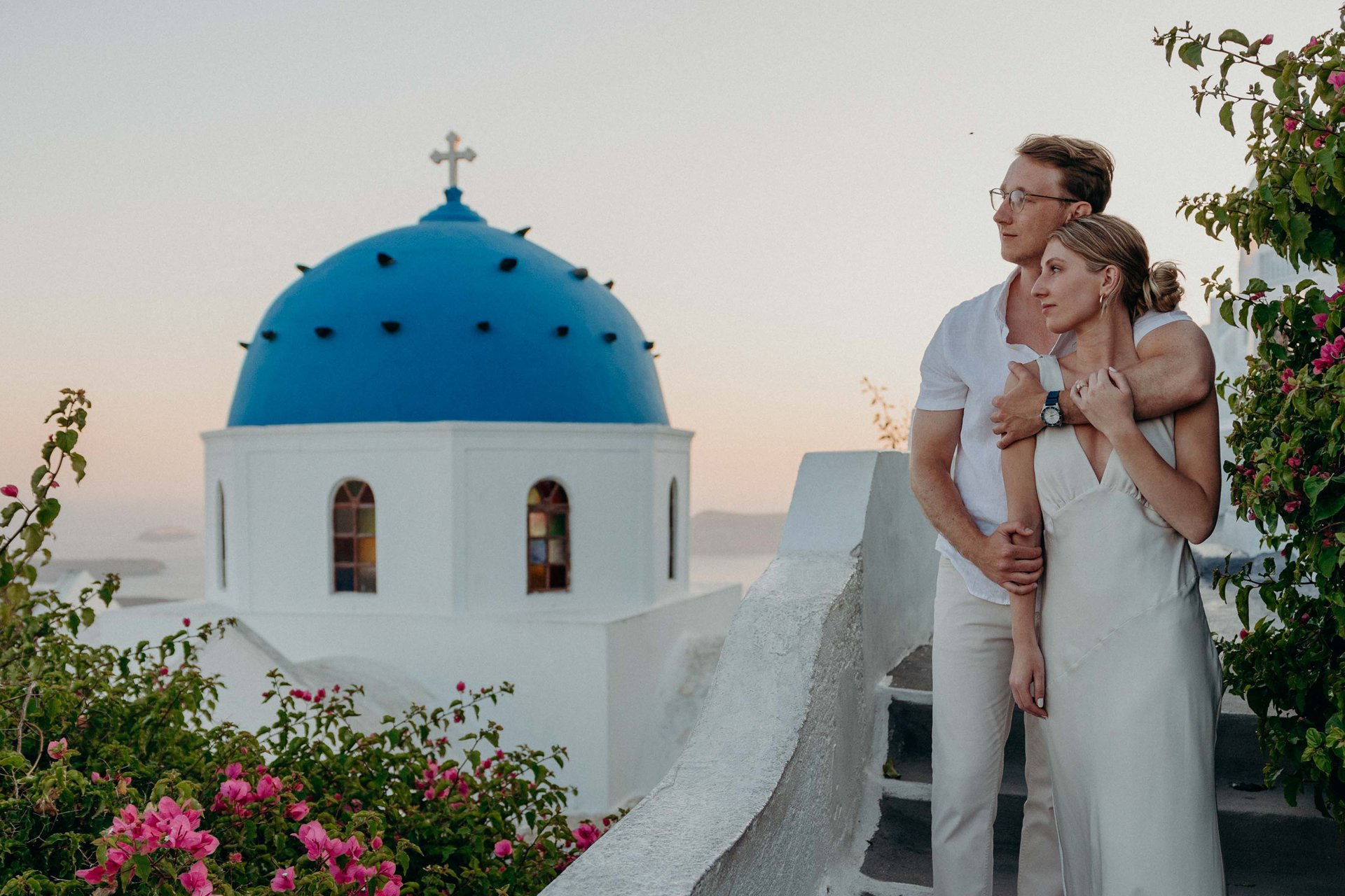 Santorini-Greece-travel-story-Flytographer-18