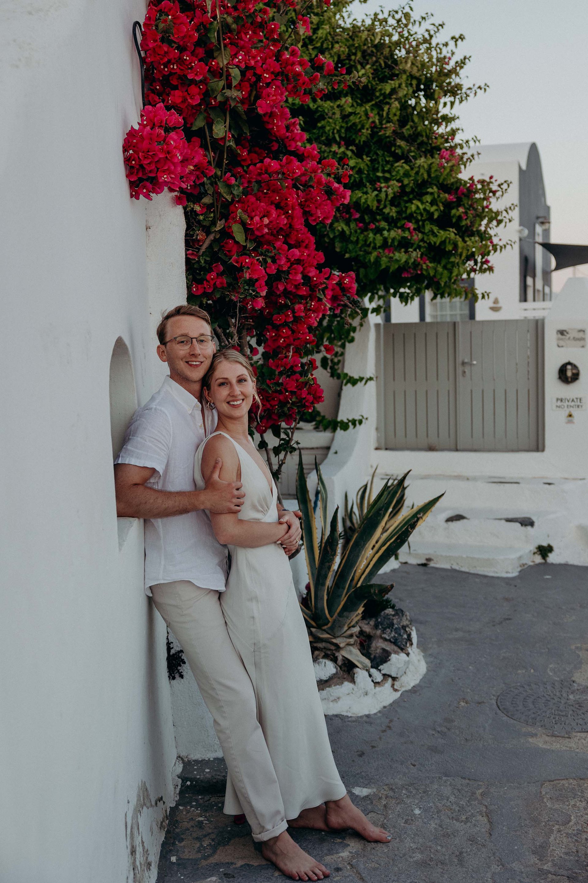 Santorini-Greece-travel-story-Flytographer-29