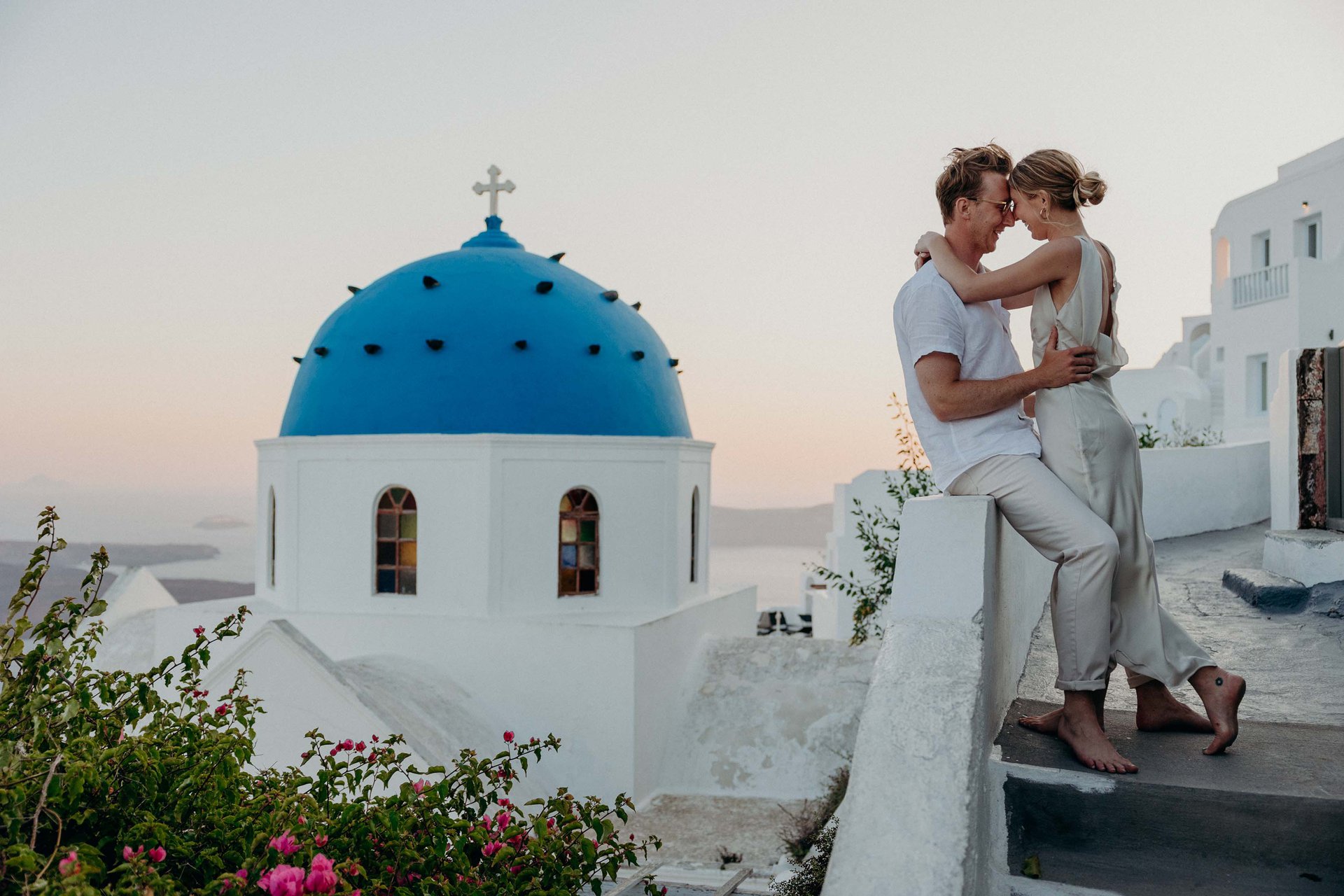 Santorini-Greece-travel-story-Flytographer-13