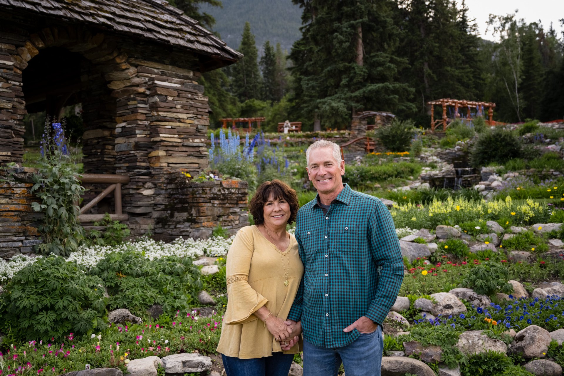 Banff-Canada-travel-story-Flytographer-1