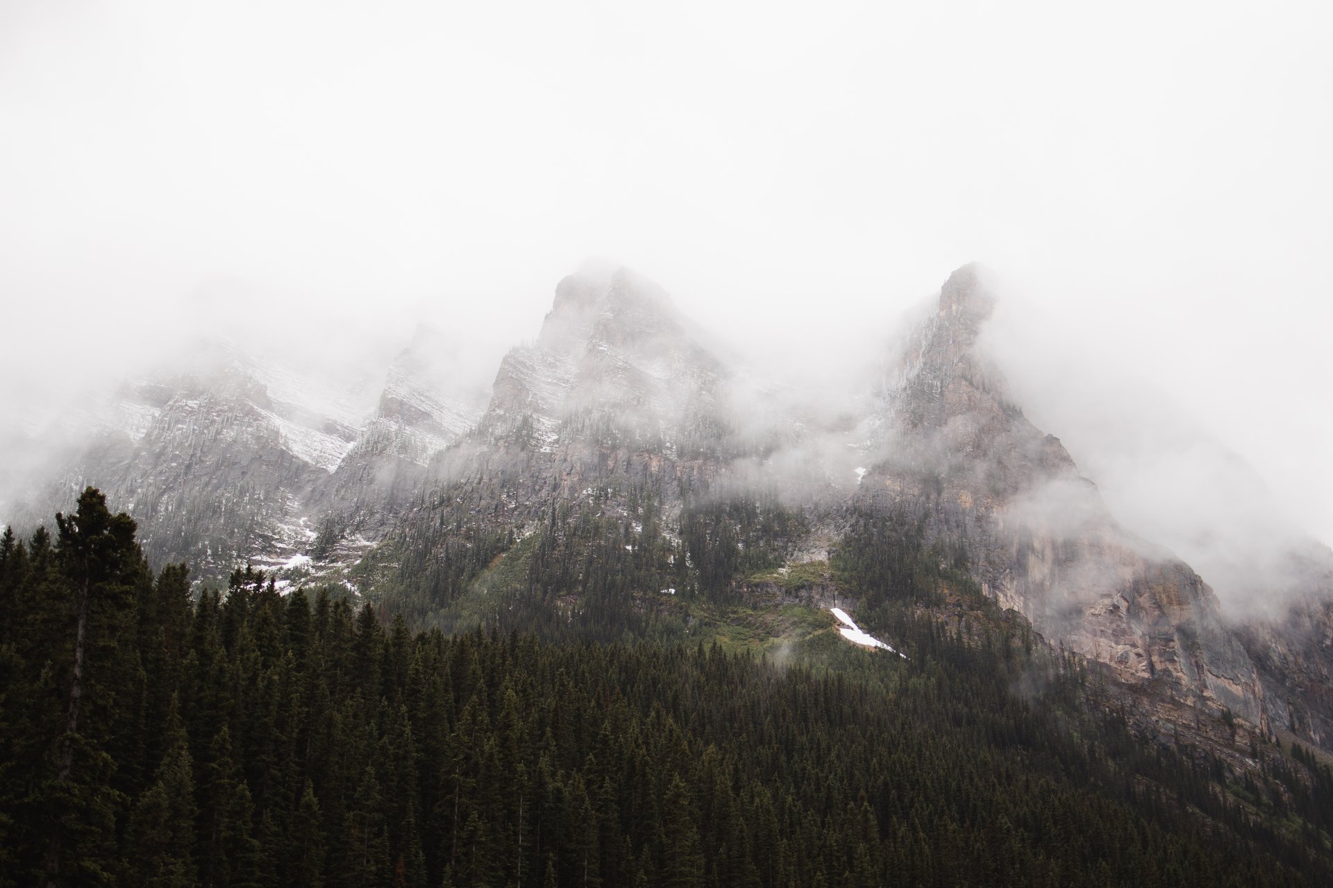 Fairmont Chateau Lake Louise, Lake Louise Photographer Flytographer