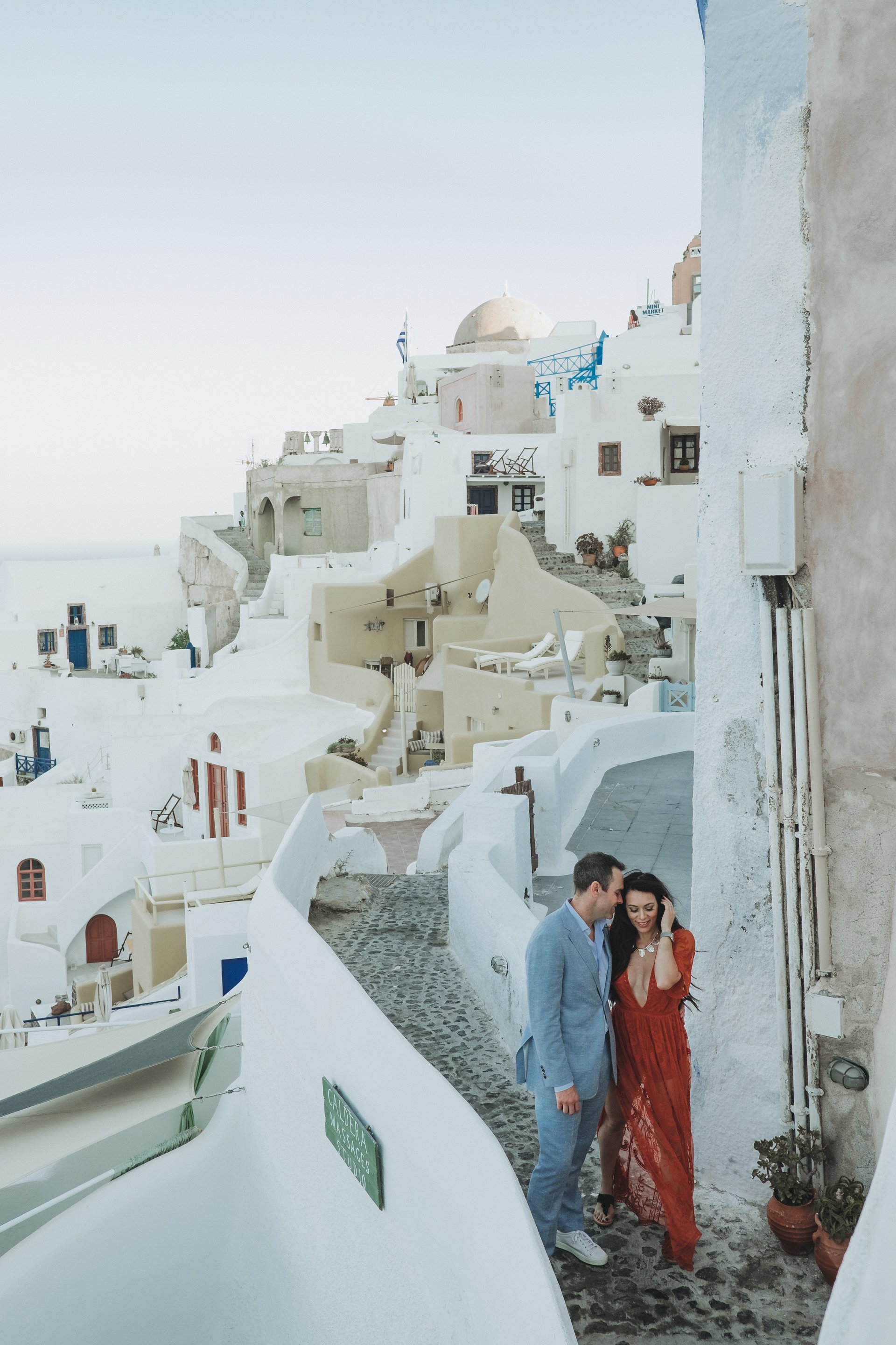 Santorini-Greece-travel-story-Flytographer-46