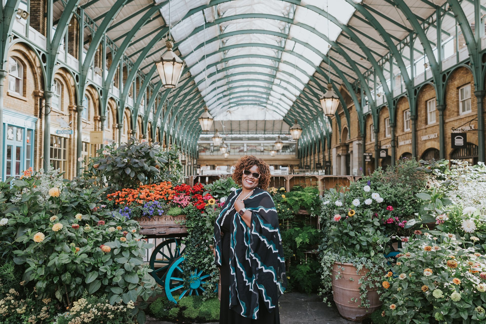 ウィッタード Piccadilly & Covent Garden Covent Garden & Piccadilly, London | Photographer | Flytographer